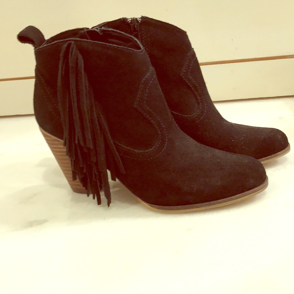 Steve Madden fringe black suede booties